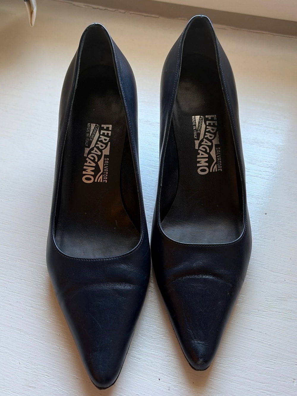 Ferragamo navy leather pumps size 7.5